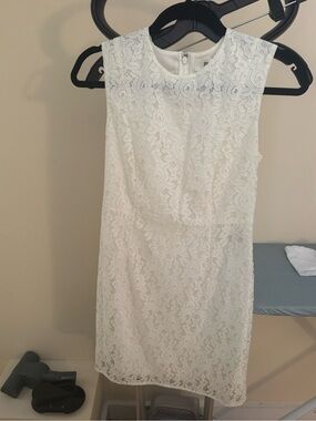Diane Von Furstenberg White Lace Sleeveless Mini Dress